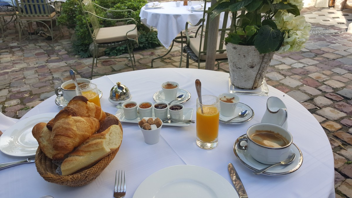 While I was Wandering: Our B&B Breakfast