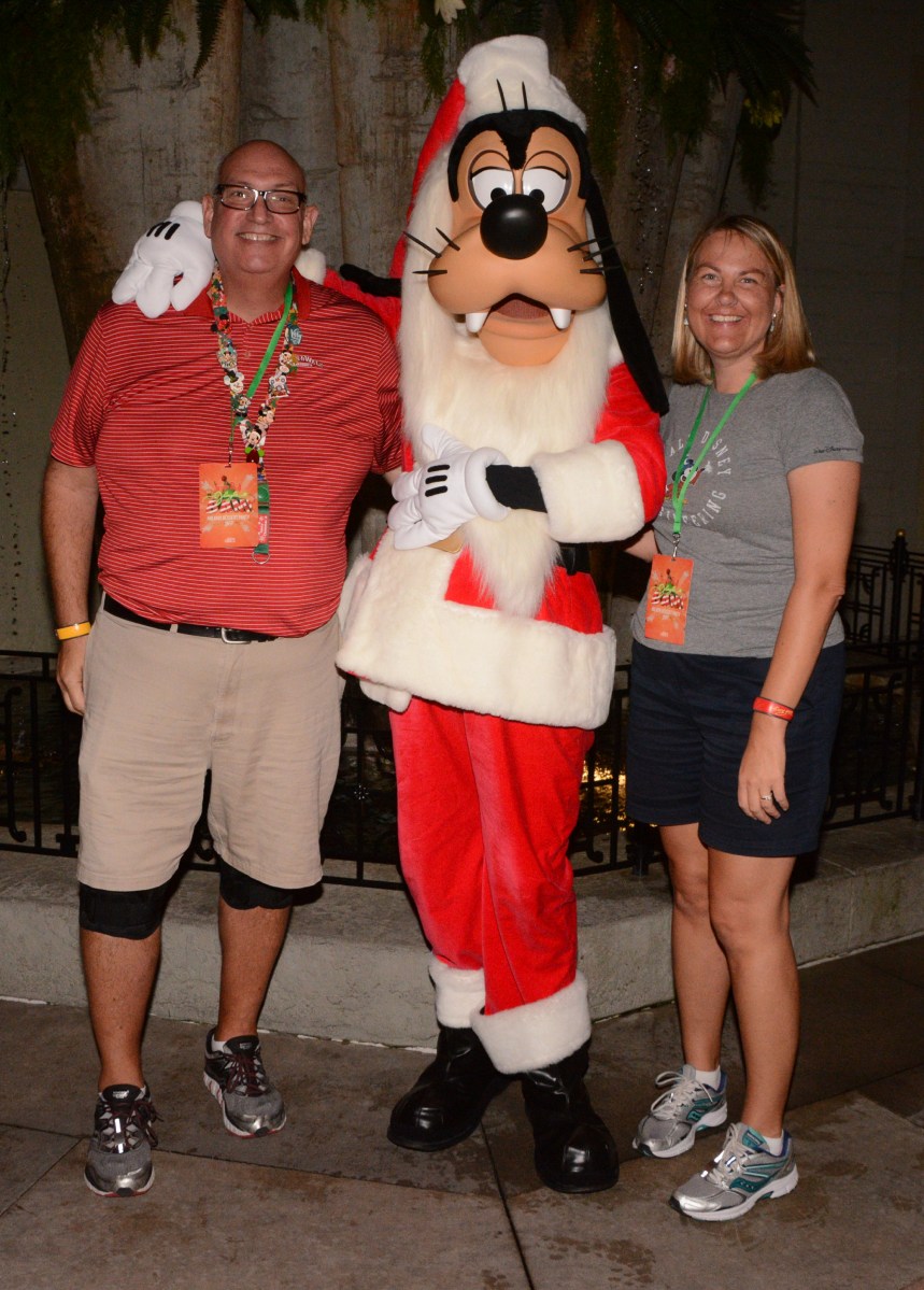 While I was Wandering: A Very Merry Christmas in Disney World (Goofy is the tallest one in the middle!)