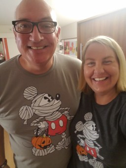 While I was Wandering: Scary Matching Shirt Couple!